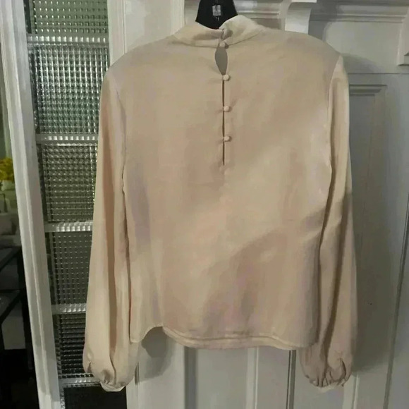 House of Harlow 1960 Revolve Faya blouse in ivory long sleeves size Small - Picture 4 of 11
